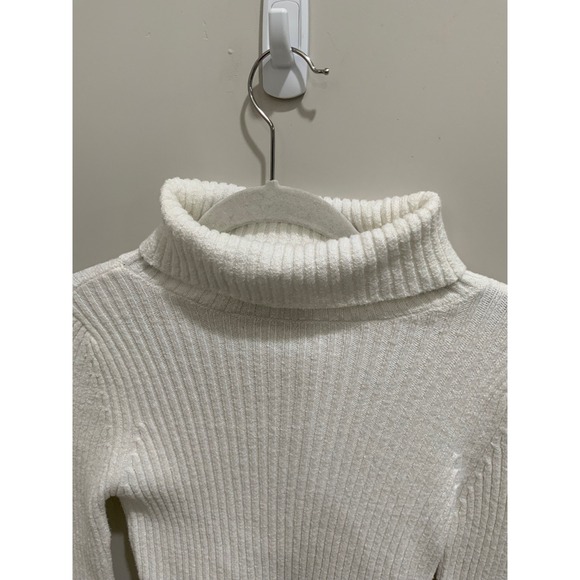 Hollister White Turtleneck Cropped Sweater Long Sleeve Casual Cozy Knit Top - Picture 2 of 7